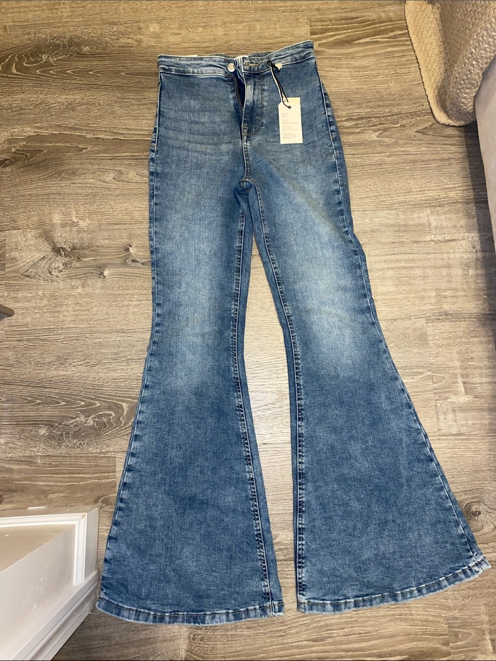 Forever 21 Women's Blue High-Rise Flare Jeans
